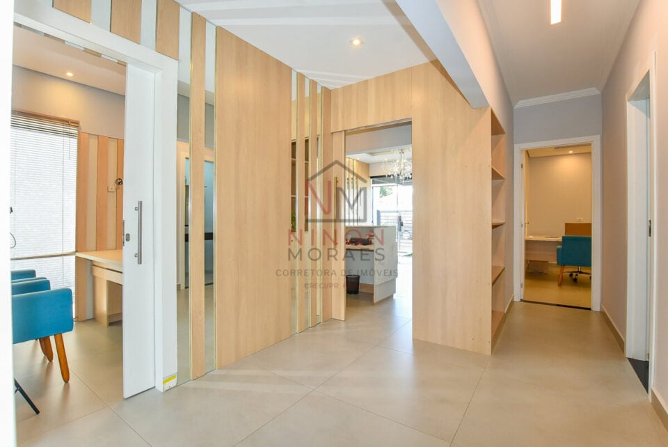 CASA COMERCIAL VENDA DO PONTO MOBILIADA  8 VAGAS no Portão