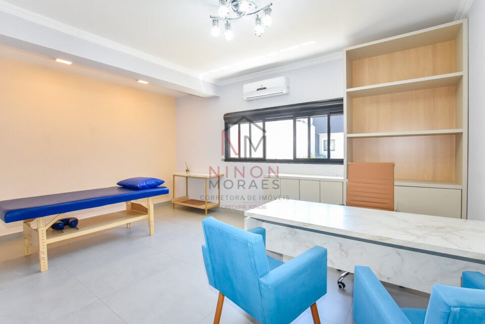 CASA COMERCIAL VENDA DO PONTO MOBILIADA  8 VAGAS no Portão