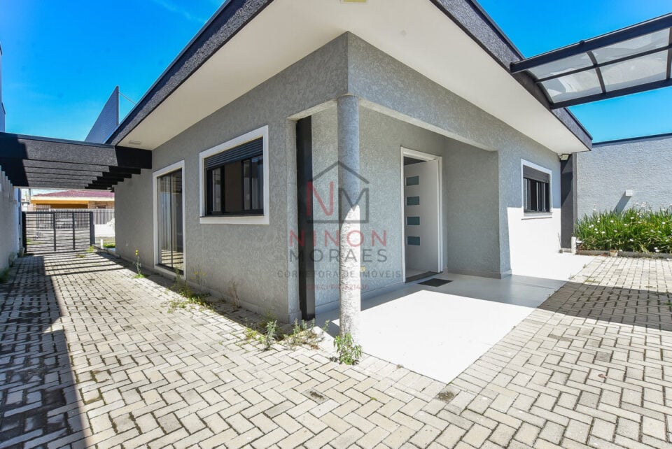 CASA COMERCIAL VENDA DO PONTO MOBILIADA  8 VAGAS no Portão