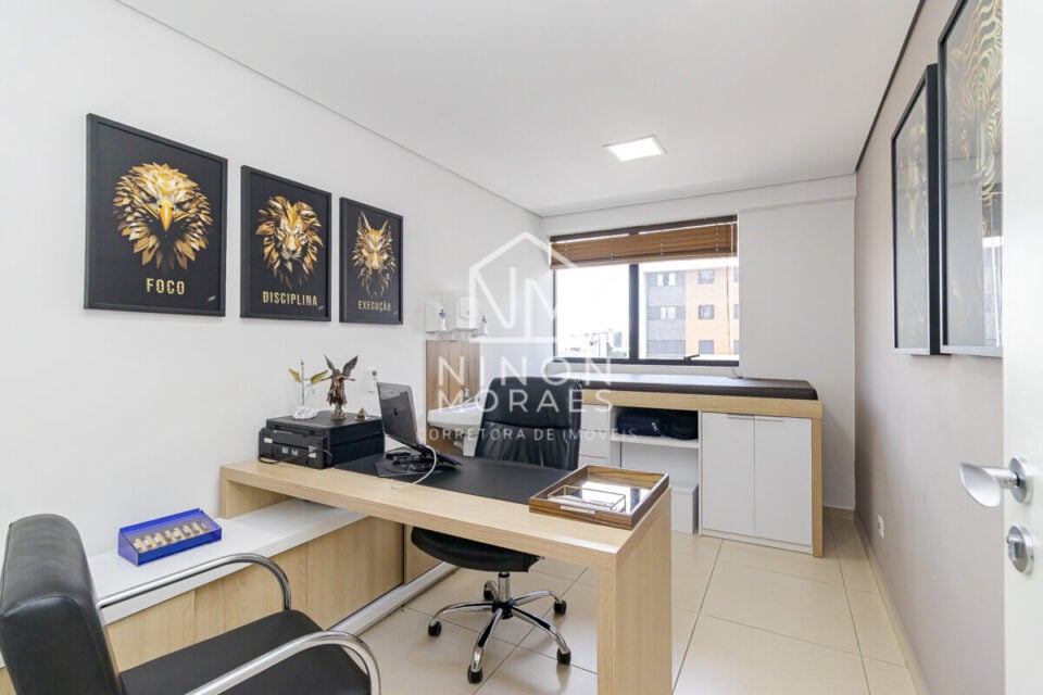 VENDA DE PONTO COMERCIAL CLÍNICA COM 218 M², 7 SALAS/ 2 VAGAS BIGORRIL