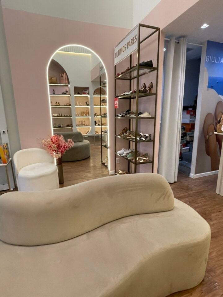 Vende Loja de Calçados Shopping Urupema Mogi das Cruzes S P