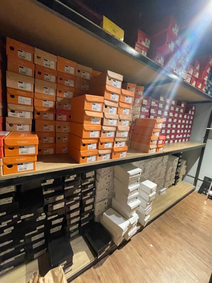 Vende Loja de Calçados Shopping Urupema Mogi das Cruzes S P