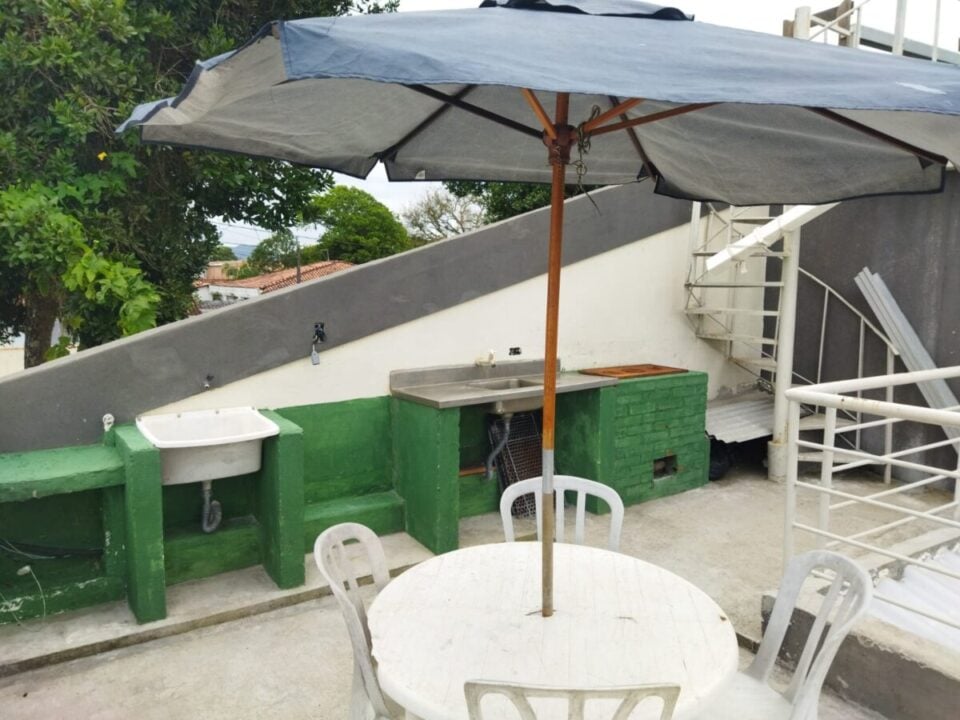 Vendo pousada no litoral do Paraná