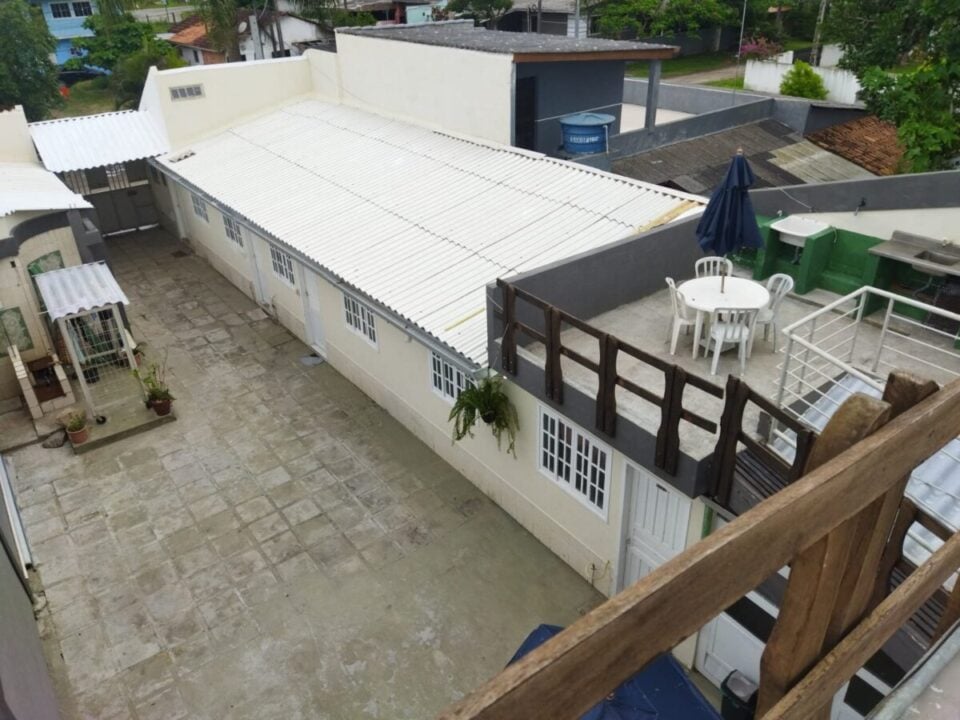 Vendo pousada no litoral do Paraná