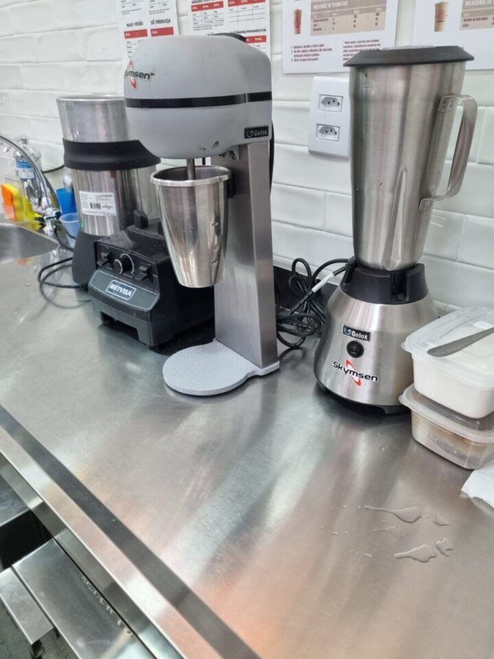 FRANQUIA NO RAMO DE LANCHES EM LOCAL DE MUITO FLUXO DE PESSOAS