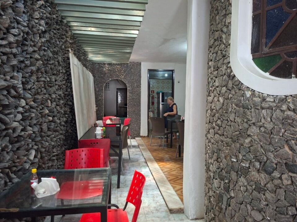 Restaurante na Aldeota R 70 mil c/ tudo dentro