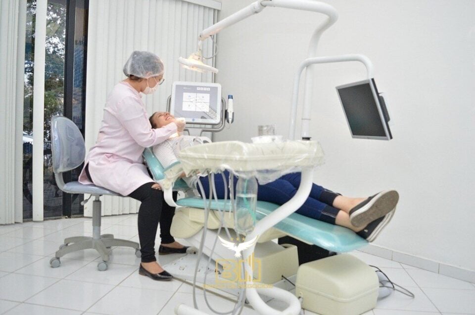 Ótima Clínica Odontológica, completa Só R150 mil