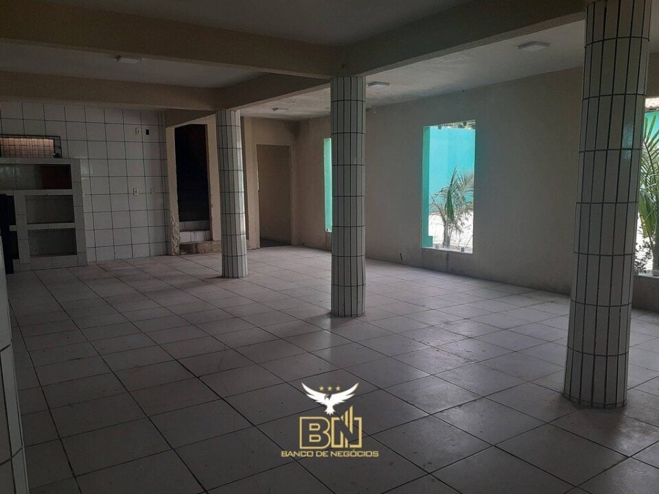 Hotel 49 suítes  30 Salas  11 Flats  8 Lojas Restaurante etc