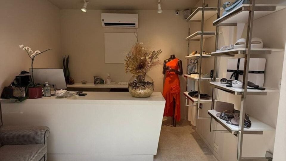 Boutique de Moda Feminina à Venda