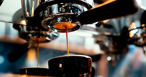 CAFETERIA E ESPECIARIAS COM PADARIA