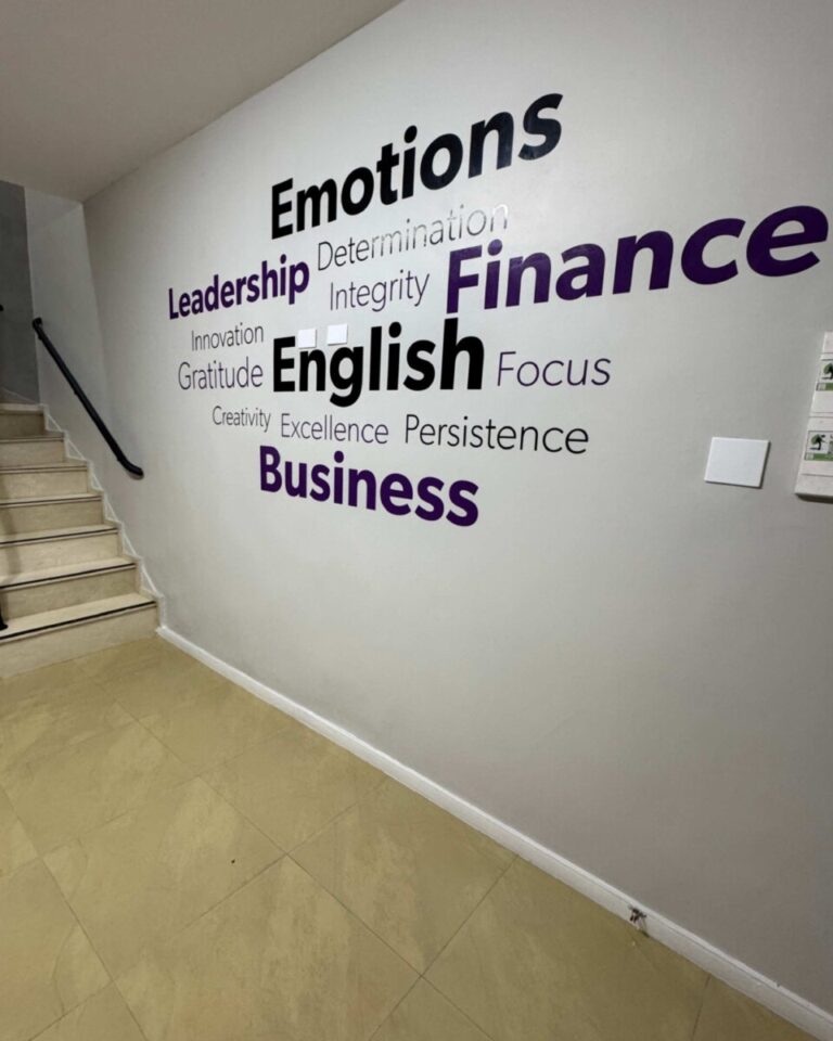 Escola de Inglês e desenvolvimento pessoal