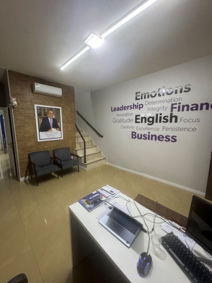 Escola de Inglês e desenvolvimento pessoal