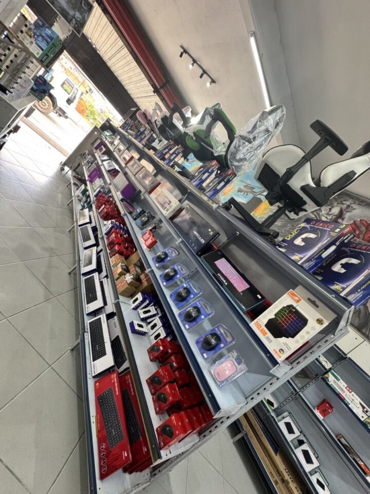 Empresa de Eletrônicos à Venda – Carteira de Clientes Ativa