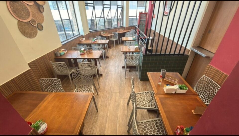 EXCELENTE OPORTUNIDADE DE NEGÓCIO NA 25 DE MARÇO LANCHONETE FAT 210 MIL