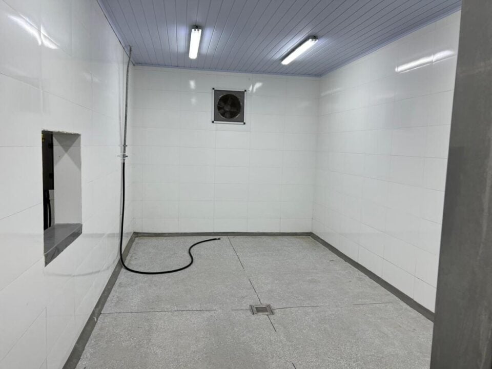 PREDIO COMERCIAL AO LADO DE ROD FEDERAL