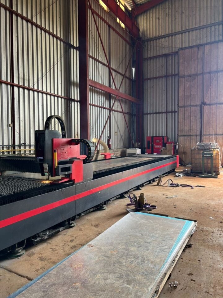 Indústria de Embarcações Lucrativa à Venda