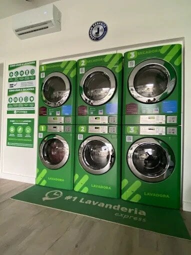 LAVANDERIA EXPRESS FATURANDO