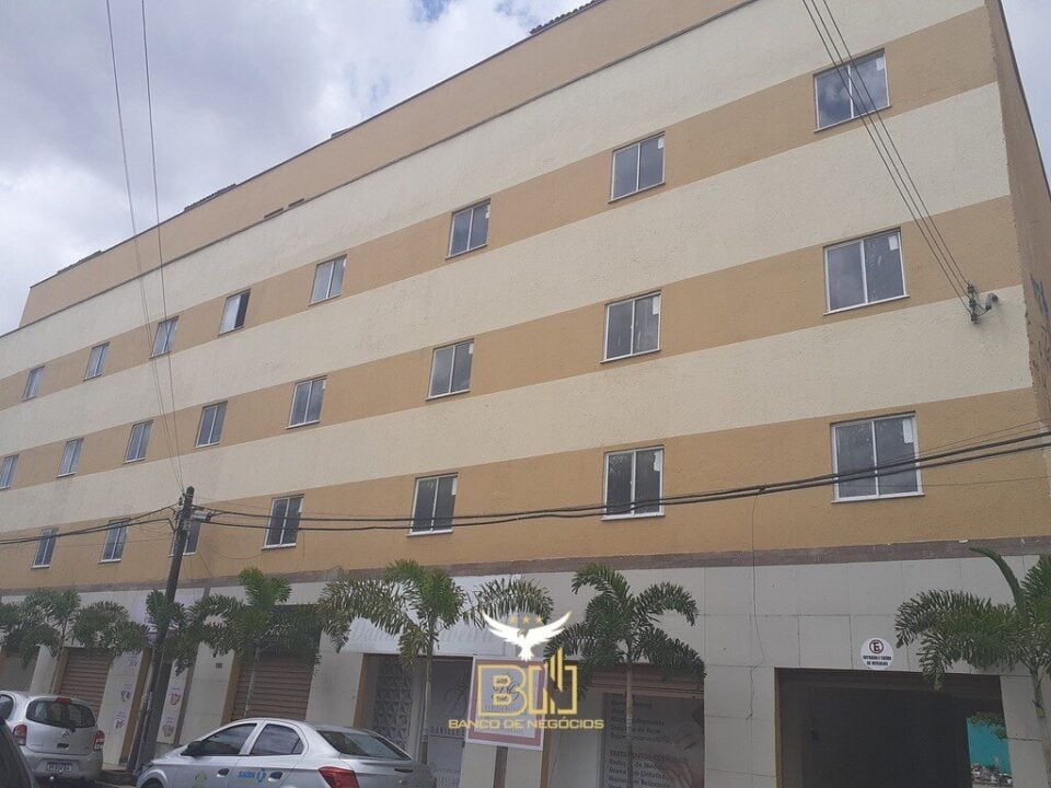 Hotel 49 suítes  30 Salas  11 Flats  8 Lojas Restaurante etc