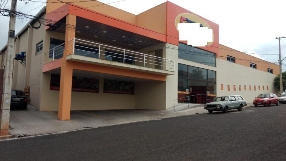 SUPERMERCADO A VENDA