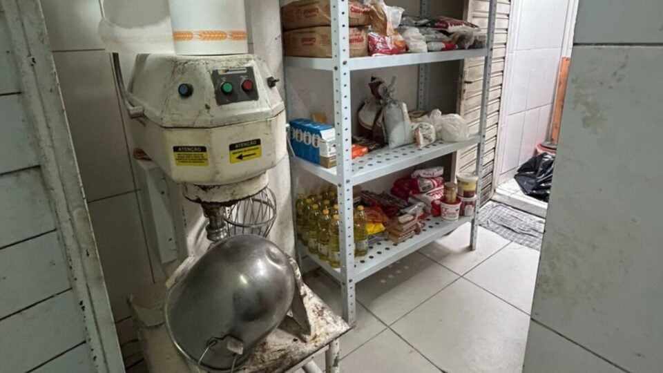 Padaria e Confeitaria à Venda