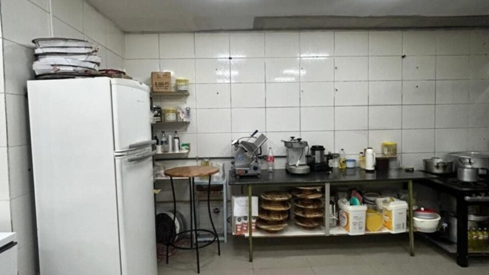 Pizzaria Estruturada em Pleno Funcionamento à Venda em Juiz de Fora – MG