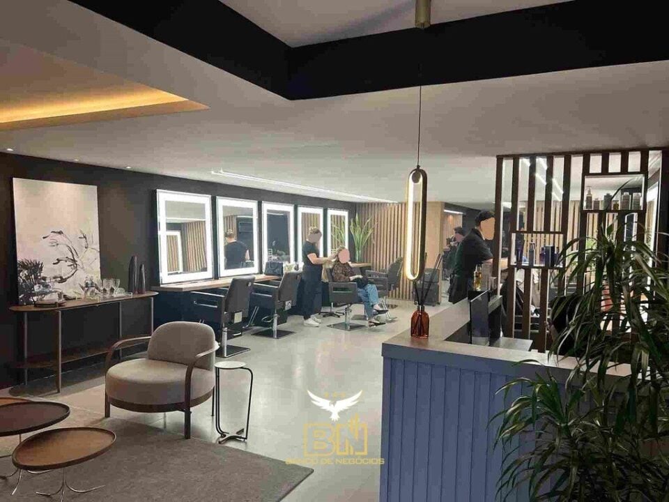 Salão de alto padrãoRepasse do ponto  estrutura Ref 2517