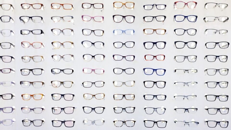 Grupo Óptico Consolidado com 2 Unidades à Venda