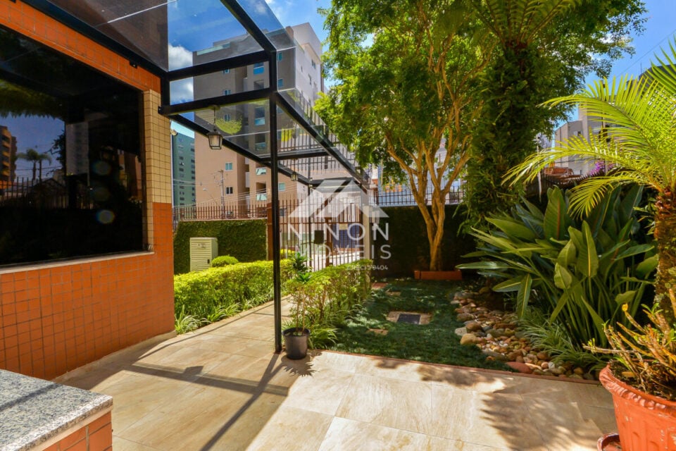 APARTAMENTO COM CHURRASQUEIRA, 2 VAGAS, SACADA, IMPECÁVEL, ENSOLARADO NO BI