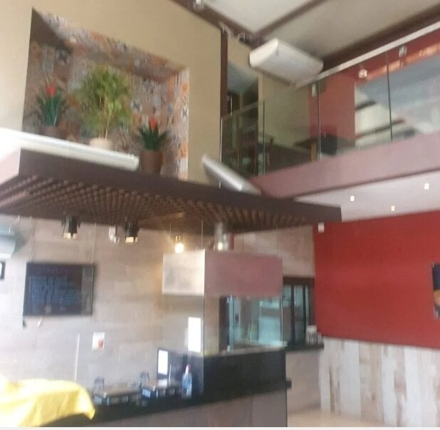 IMPERDÍVEL LINDÍSSIMO RESTAURANTE KILO NA ZONA SUL