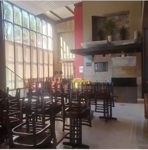 IMPERDÍVEL LINDÍSSIMO RESTAURANTE KILO NA ZONA SUL