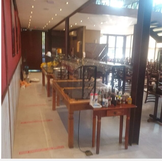 IMPERDÍVEL LINDÍSSIMO RESTAURANTE KILO NA ZONA SUL