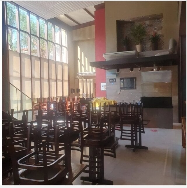 IMPERDÍVEL LINDÍSSIMO RESTAURANTE KILO NA ZONA SUL