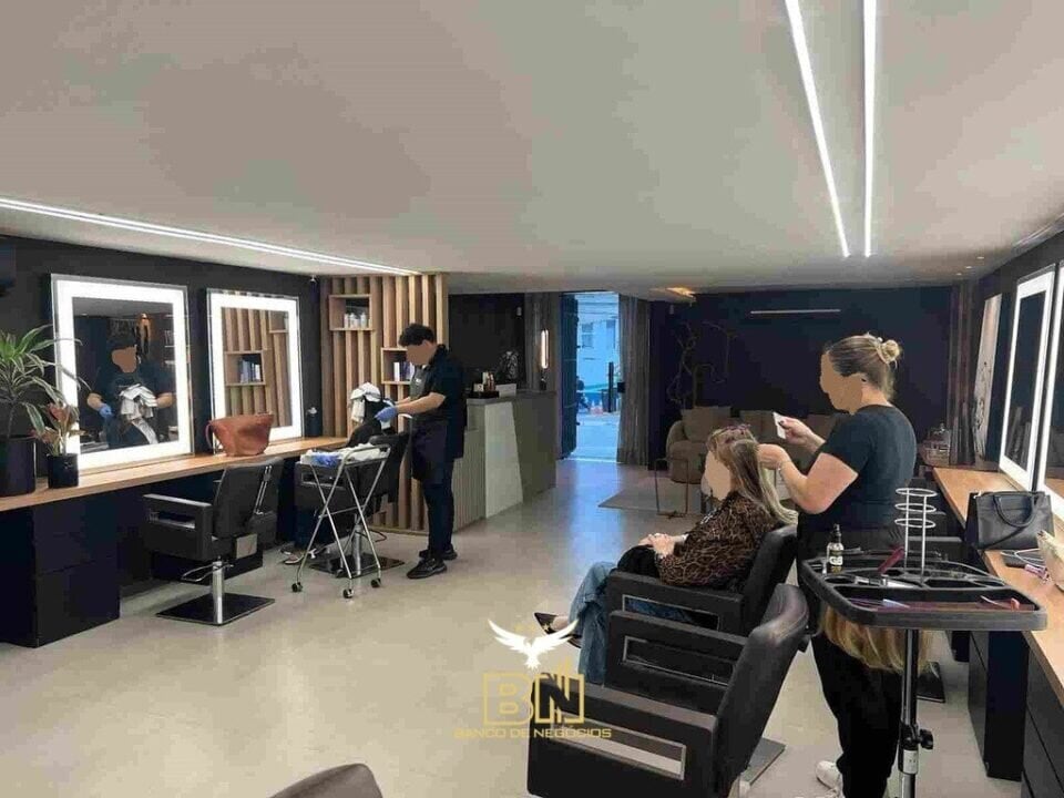 Salão de alto padrão Repasse do ponto  estrutura Em Fortaleza CE