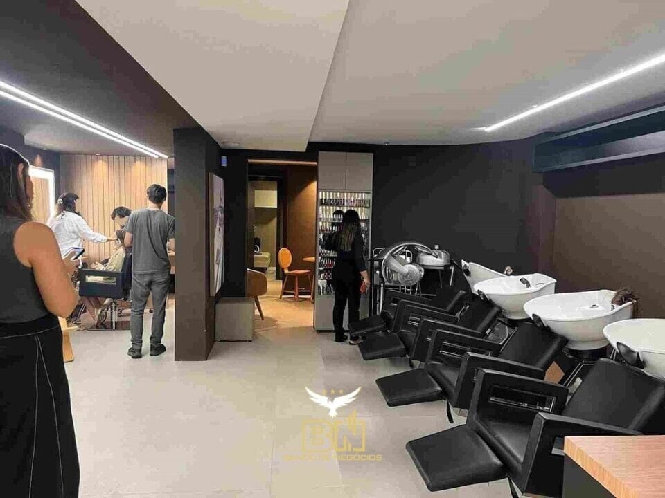 Salão de alto padrão Repasse do ponto  estrutura Em Fortaleza CE