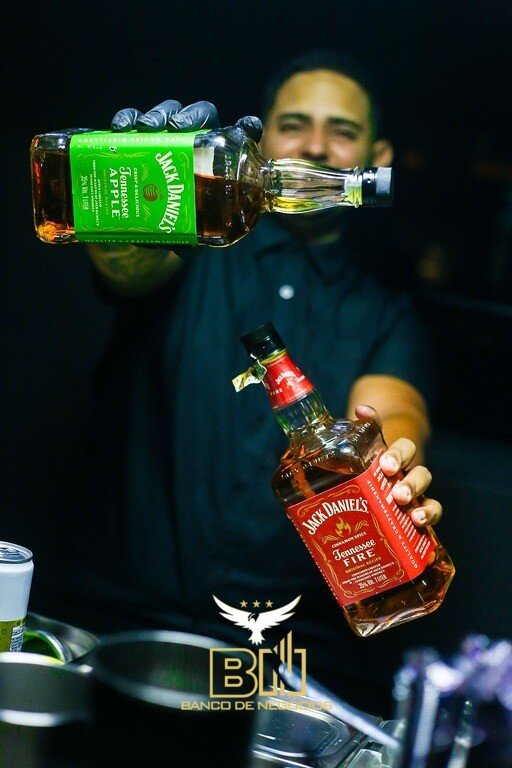 Famosa e Super Movimentada Boate KÓSMIKA à venda