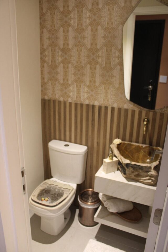 LINDÍSSIMO E SOFISTICADO APARTAMENTO TOTALMENTE MOBILIADO LITORAL SUL DE SP