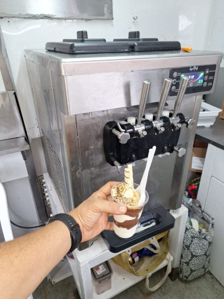 Empresa de FoodTruck de Milkshake e Açaí