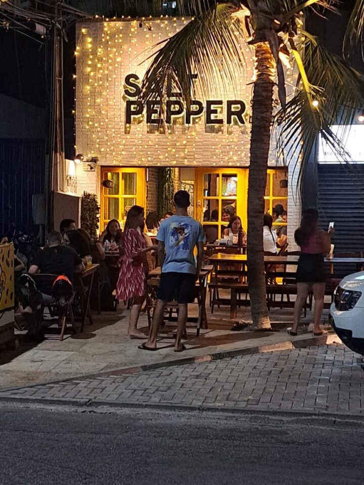 Vendo Hamburgueria SALT PEPPER BURGER Na Aldeota, em FortalezaCE