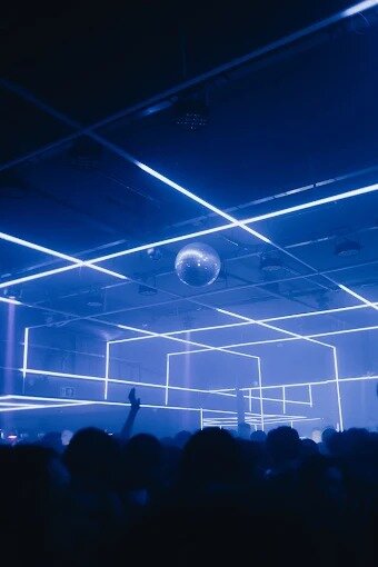 Balada em Curitiba região nobre 7 anos