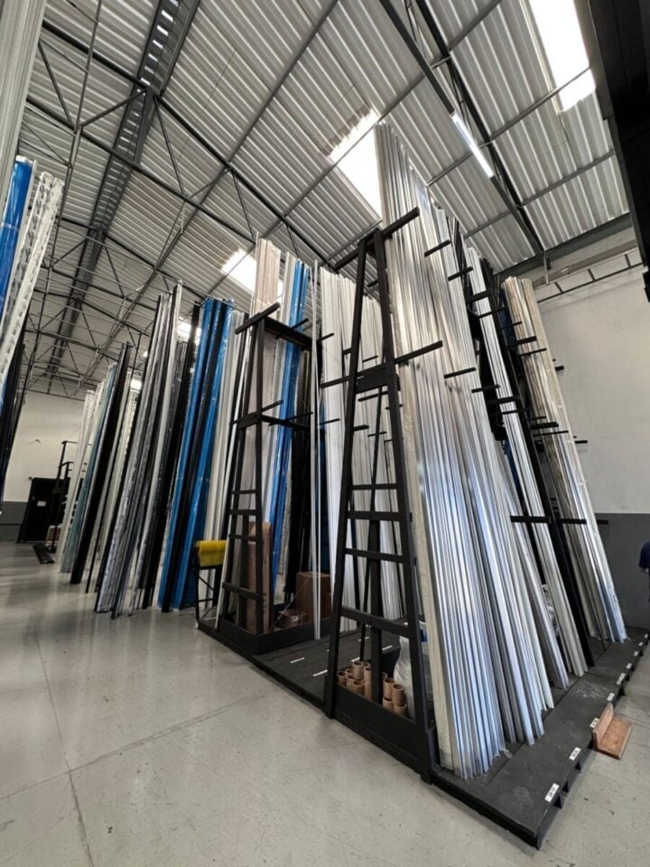 A venda distribuidora de perfis de alumínio