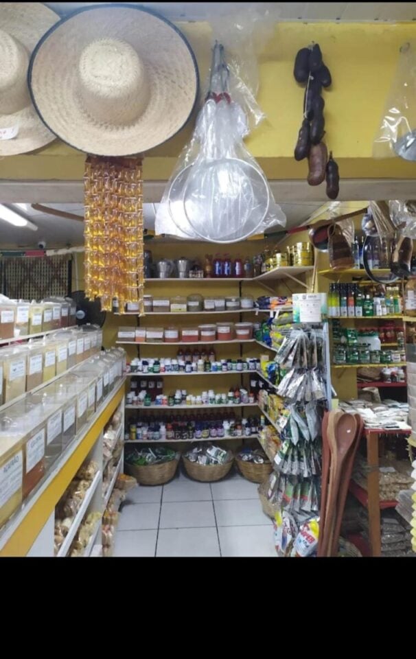 Empório consolidado de produtos regionais com alto giro, centro Mairiporã