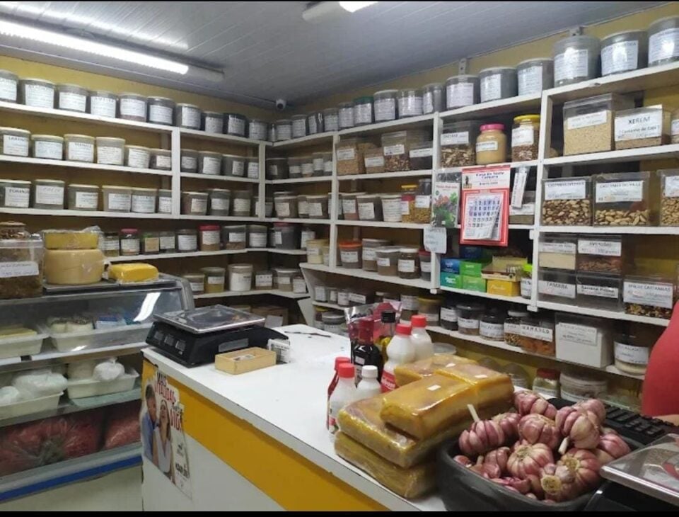 Empório consolidado de produtos regionais com alto giro, centro Mairiporã