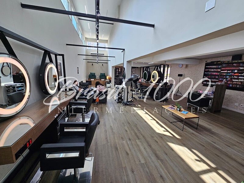 Salão de beleza montado em Casa verde, SP