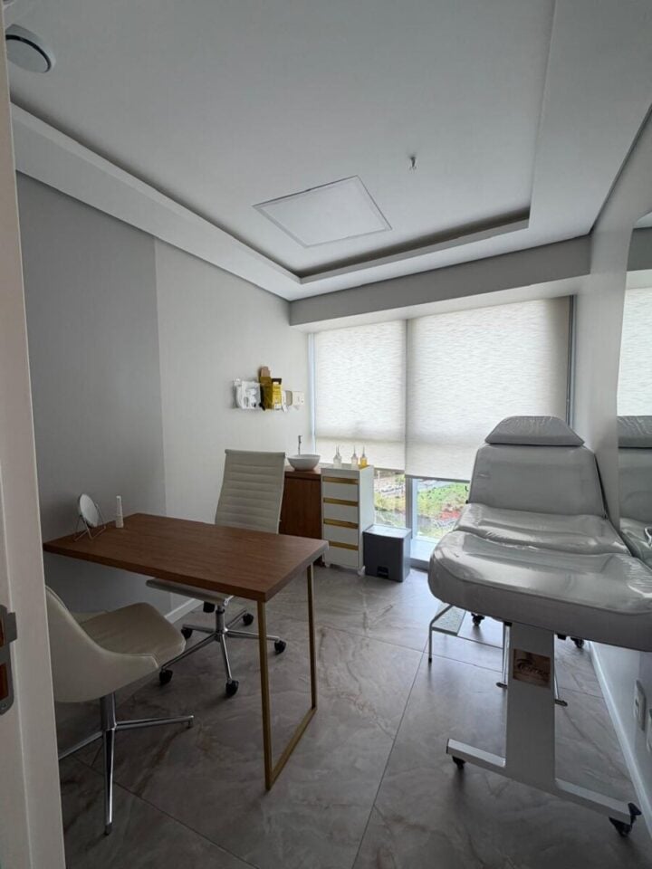 Oportunidade Única Clínica Estética Completa à Venda