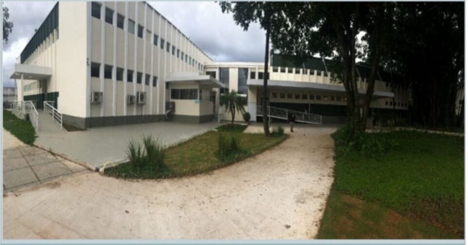 OPORTUNIDADE ÚNICA  HOSPITAL À VENDA NO LITORAL SUL DE SP PRÉDIO PRÓPRIO