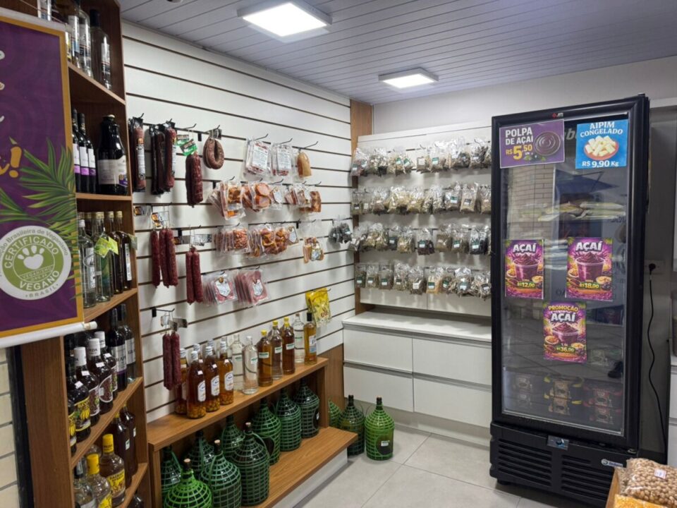 LOJA DE PRODUTOS NATURAIS ANEXA A HORTIFRUTI