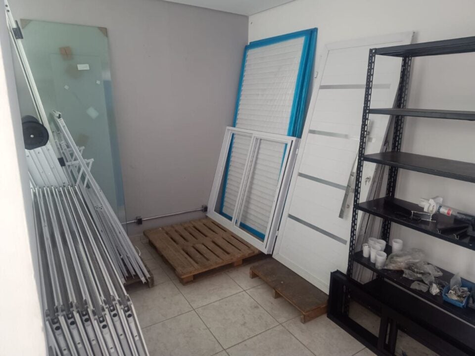 Serralheria de Esquadrias de Alumínio