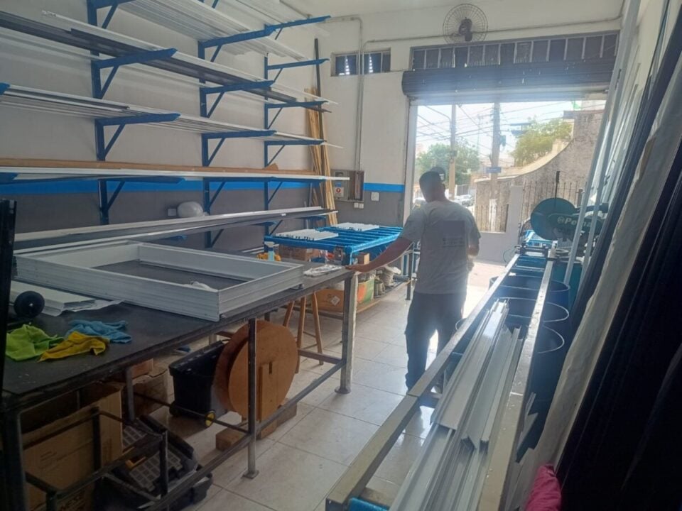 Serralheria de Esquadrias de Alumínio