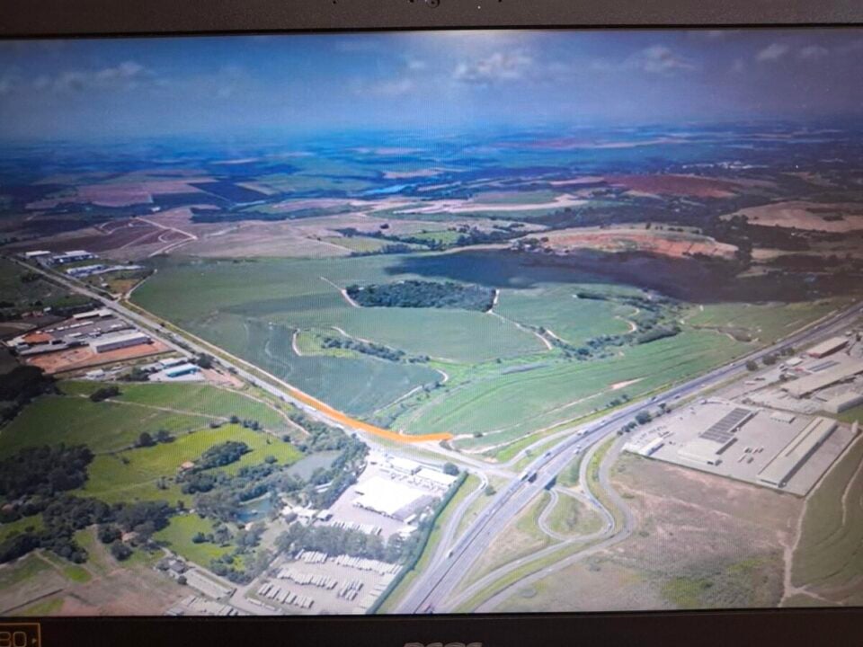 Terreno industrial  1140000,00 m2