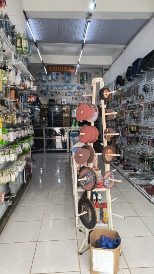 Vendo loja de Ferramentas e Parafusos